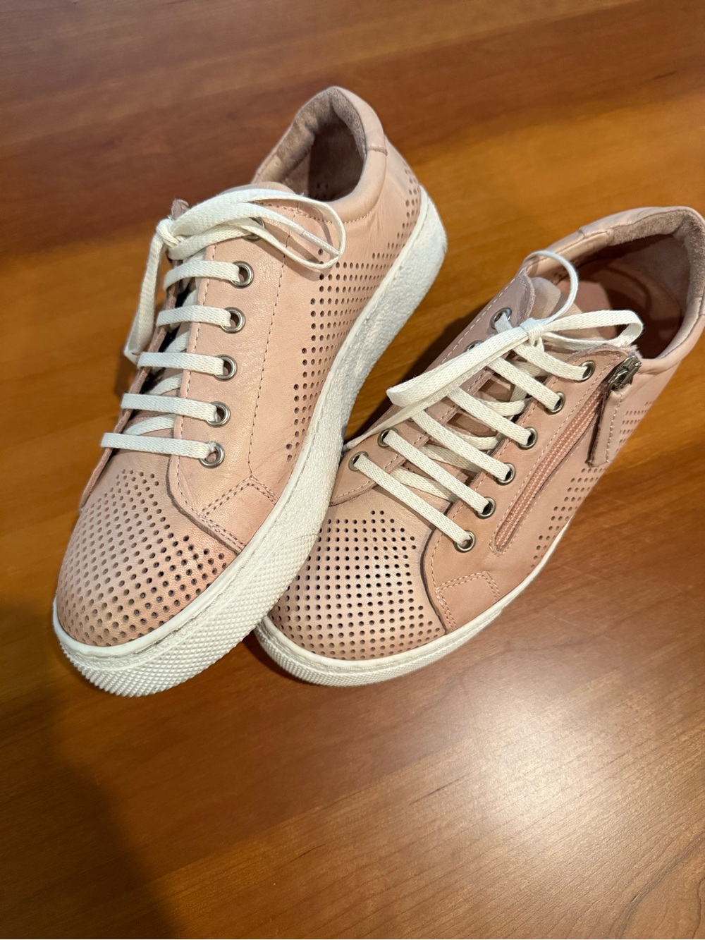 Gelato Pink Perforated Leather Side Zip Sneakers EU 39